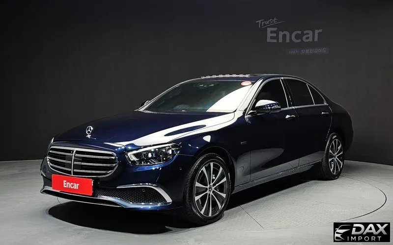 Mercedes-Benz E-Class E300e 4MATIC Exclusive