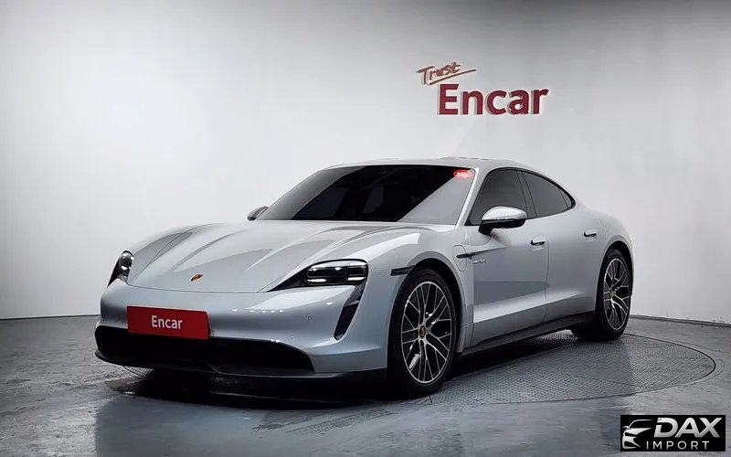Porsche Taycan Base