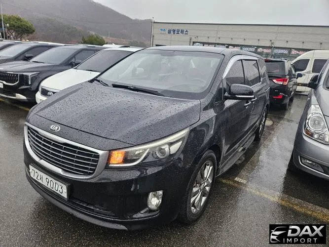 Kia Canival 11-seater Deluxe