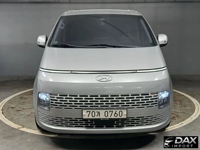 Hyundai Staria 4WD Tourer 11-Seater