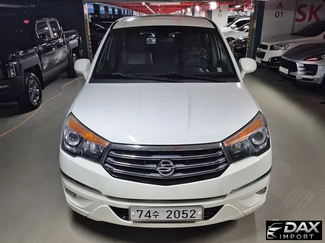 KG_Mobility_Ssangyong KORANDO 2WD LT 11-seater