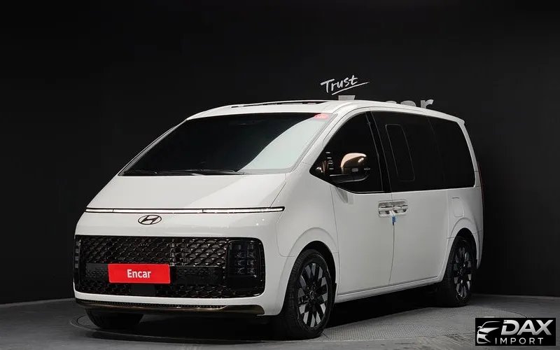 Hyundai Staria 4WD Lounge 7-Seater