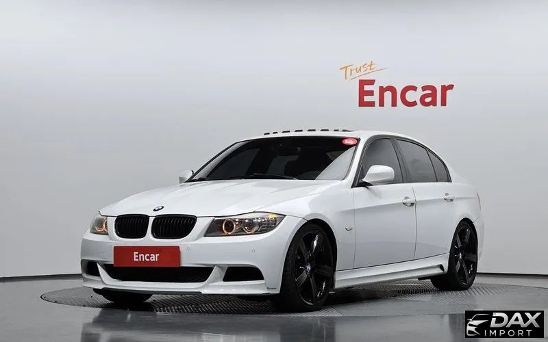 BMW 3-Series 320d Sedan Black and White