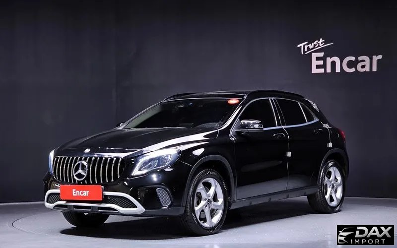 Mercedes-Benz GLA-Class GLA220