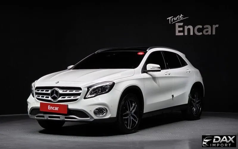 Mercedes-Benz GLA-Class GLA220