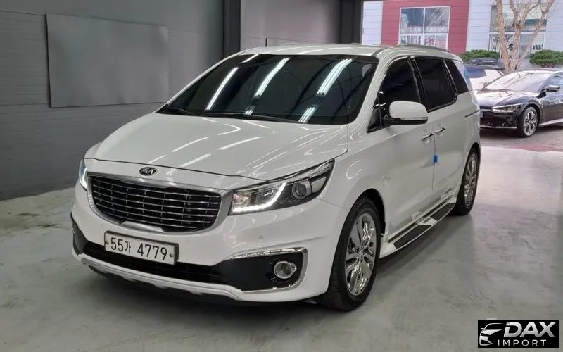 Kia Canival 7-seater Limousine