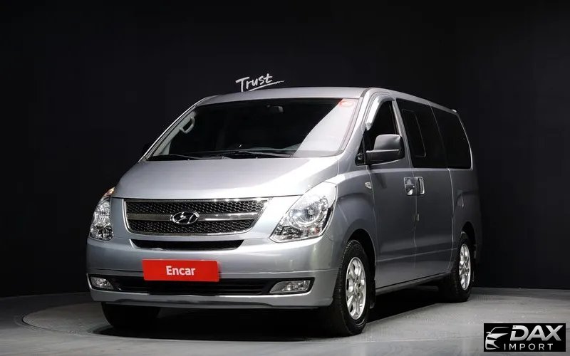 Hyundai Starex 12-Seater Wagon