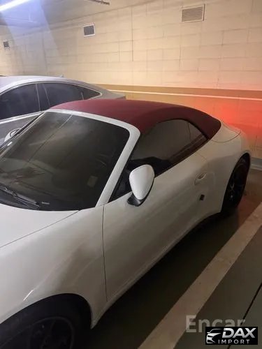 Porsche 911 CARRERA 4 CABRIOLET