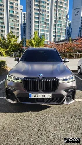 BMW X7 M50i Dark Shadow Edition 6STR