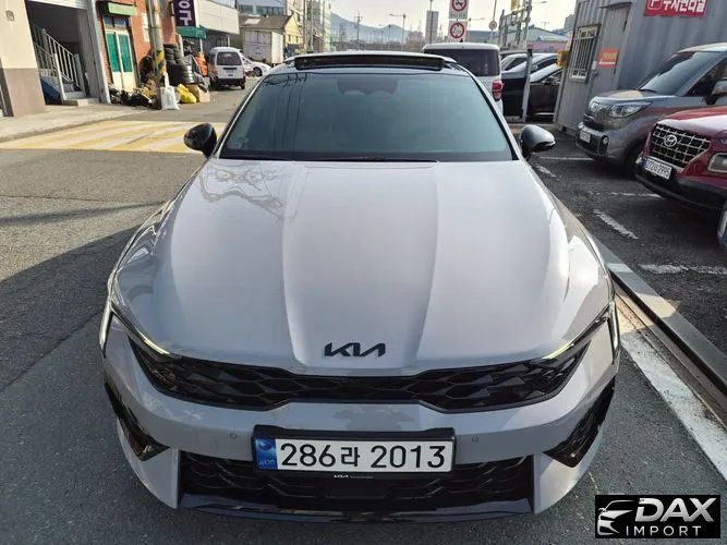 Kia K5 Signature
