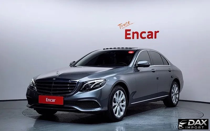 Mercedes-Benz E-Class E300 4MATIC Exclusive
