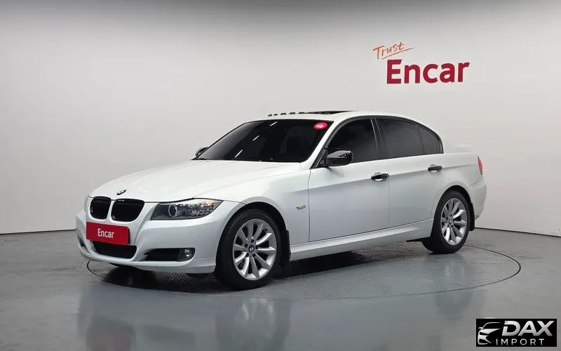 BMW 3-Series 320i Sedan