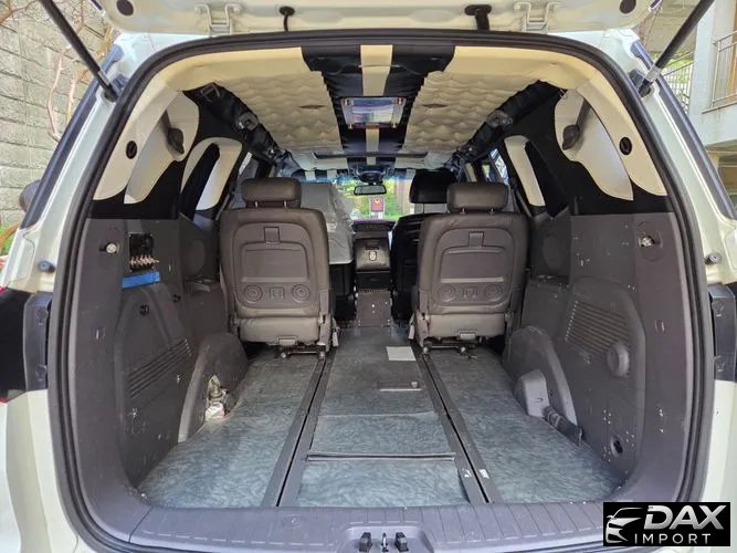 KG_Mobility_Ssangyong KORANDO 4WD GT 11-seater