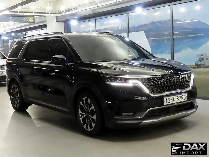 Kia Canival Gasoline 7-Seater Signature
