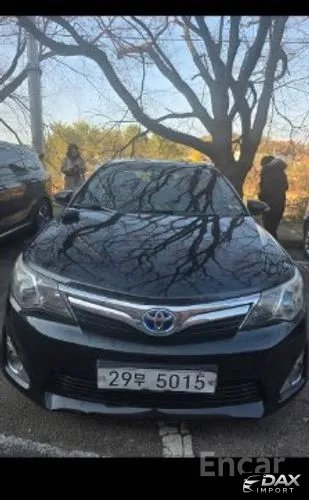 Toyota Camry Hybrid XLE