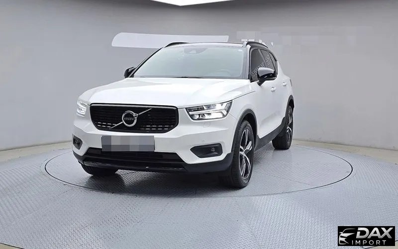 Volvo XC40 B4 R-Design