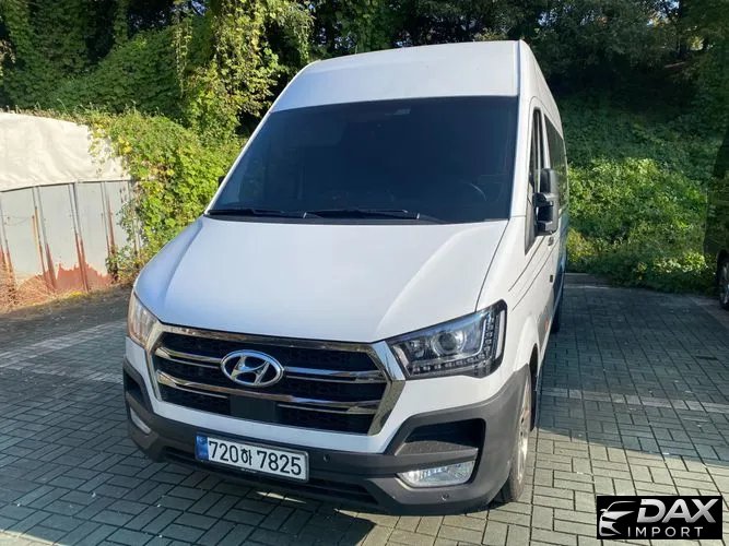 Hyundai Solati 15-seater