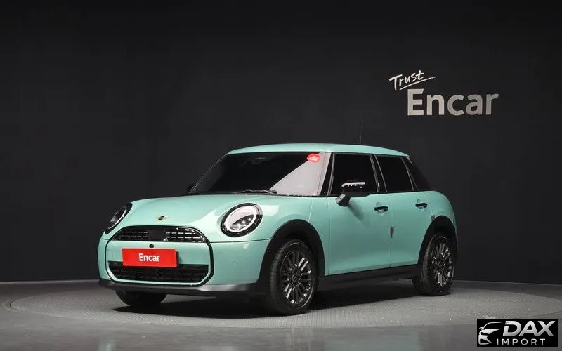 Mini Cooper 5Door Essential