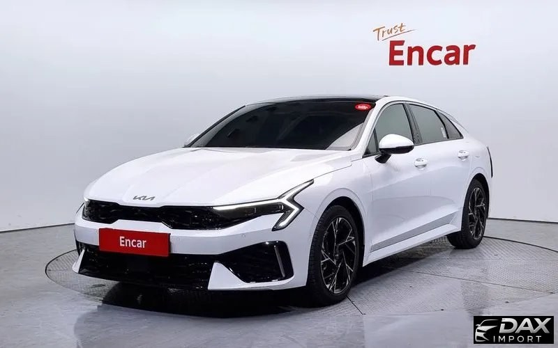 Kia K5 Signature