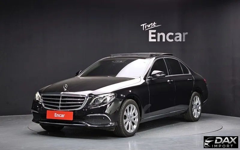 Mercedes-Benz E-Class E300 4MATIC Exclusive