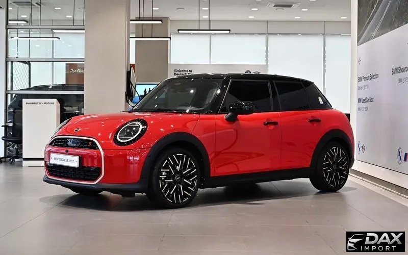 Mini Cooper 5 Door Favoured