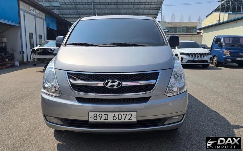 Hyundai Starex 5-Seater VAN