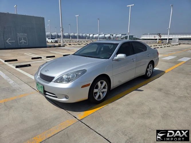 Lexus ES L-Grade