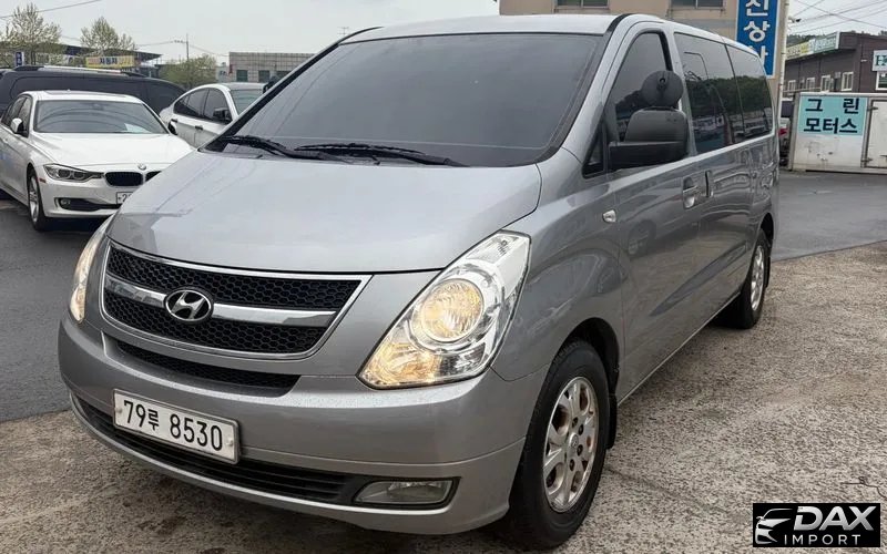 Hyundai Starex 12-Seater Wagon