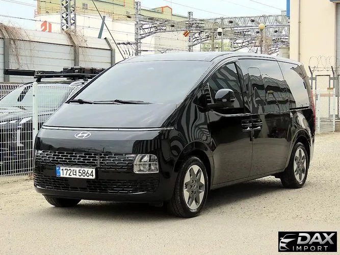 Hyundai Staria Tourer 9-Seater