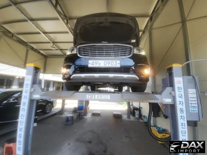 Kia Canival 9-seater Outdoor