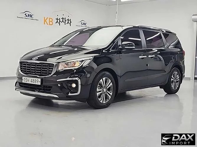 Kia Canival 9-Seater Luxury