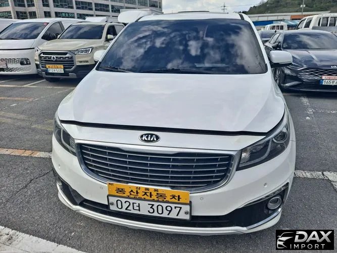 Kia Canival 9-seater Noblesse