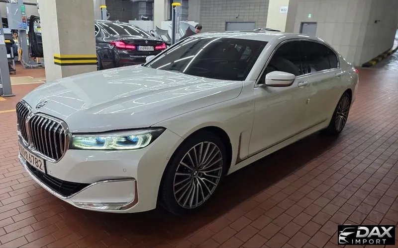 BMW 7-Series 740Li xDrive Design Pure Excellence