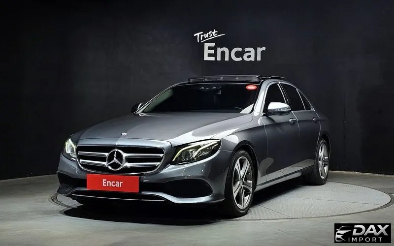 Mercedes-Benz E-Class E300 4MATIC Avnatgarde
