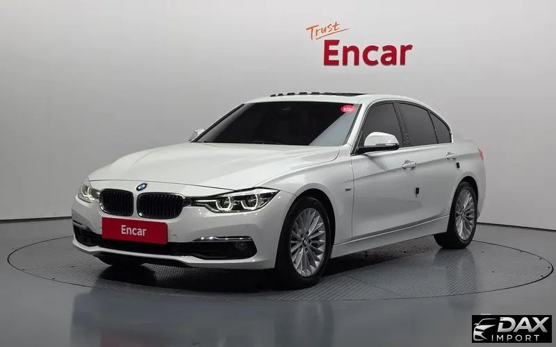 BMW 3-Series 320i Luxury