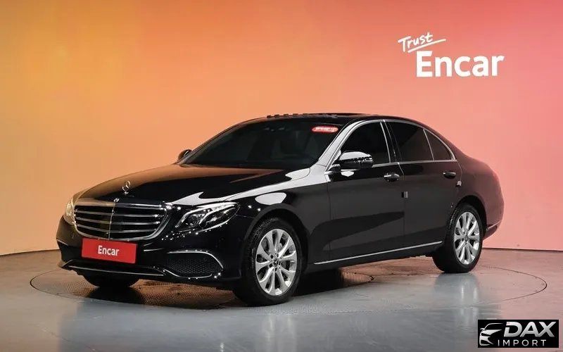 Mercedes-Benz E-Class E300 4MATIC Exclusive