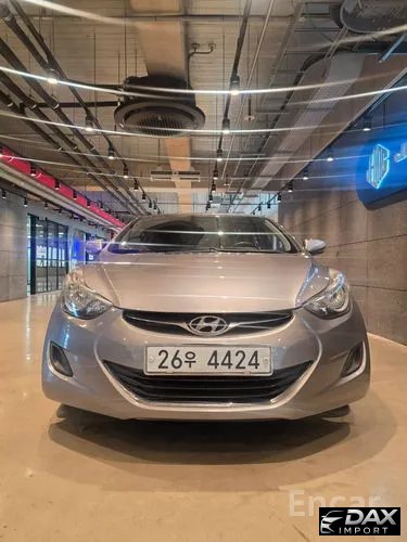 Hyundai AVANTE M16 GDI Deluxe