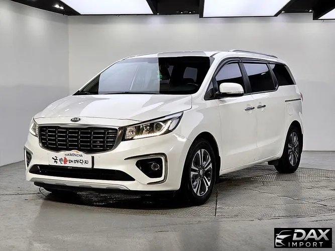 Kia Canival 9-Seater Luxury