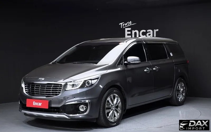 Kia Canival 7-seater Limousine