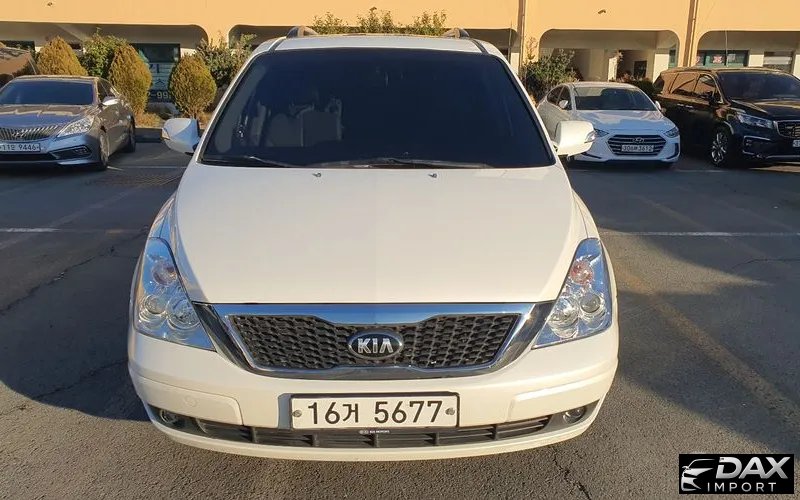 Kia Canival New Carnival Limousine GLX