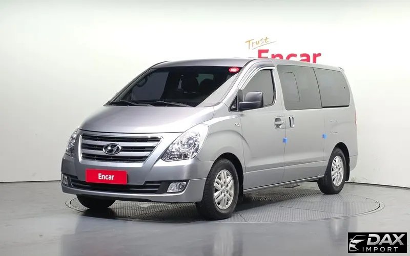 Hyundai Starex 12-Seater Wagon