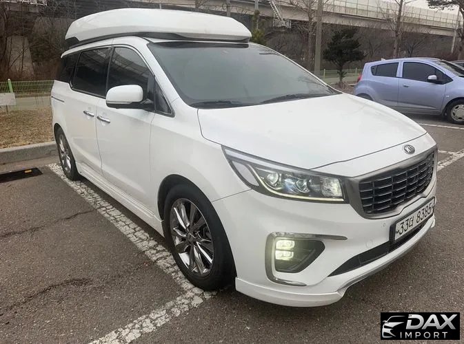 Kia Canival Gasoline 7-Seater Hi-Limousine