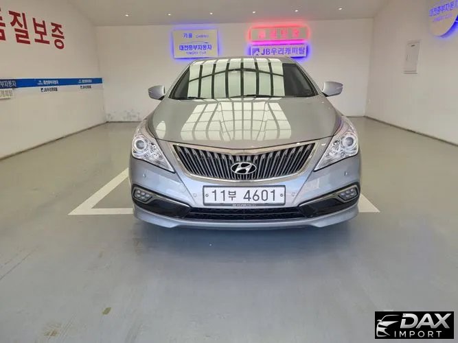 Hyundai Grandeur HG240 Modern