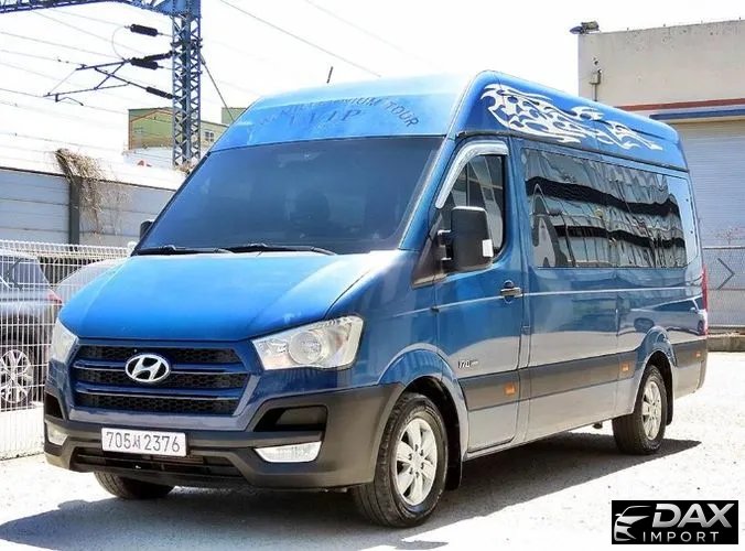 Hyundai Solati 16-seater