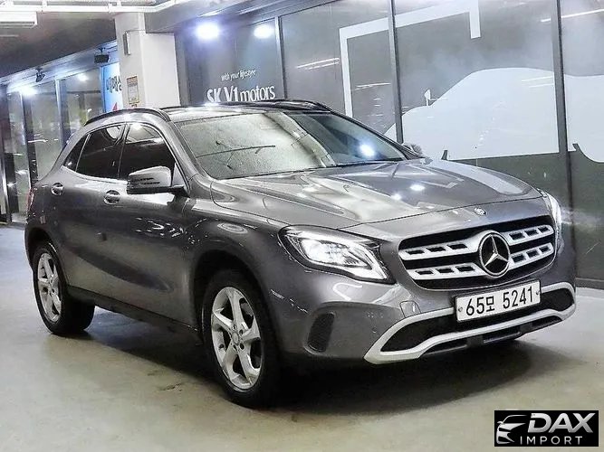 Mercedes-Benz GLA-Class GLA220