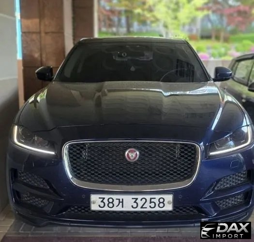 Jaguar F-PACE 20d Prestige