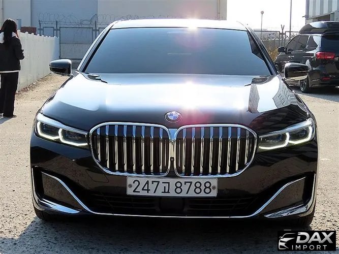 BMW 7-Series 740Li xDrive Design Pure Excellence