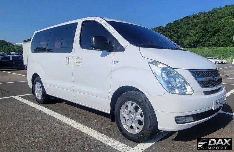 Hyundai Starex 12-Seater Wagon