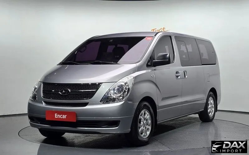 Hyundai Starex 12-Seater Wagon