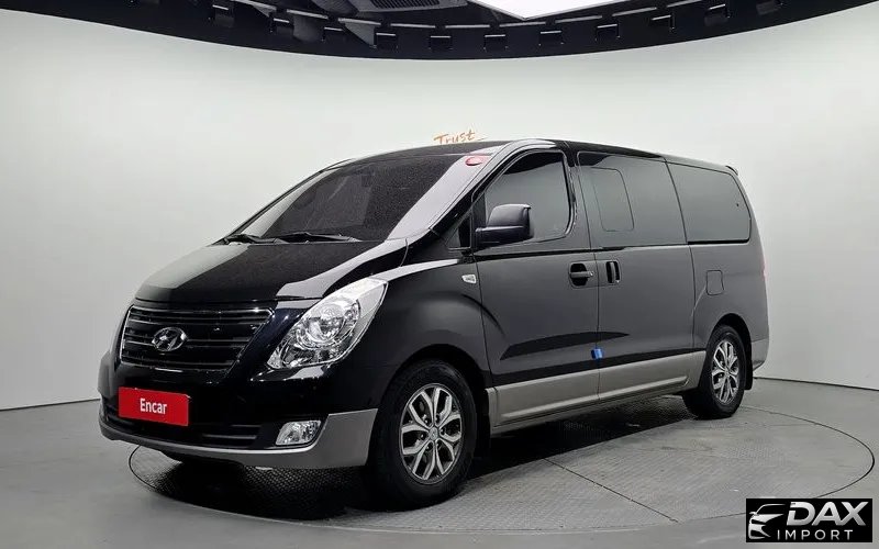 Hyundai Starex 11-Seater Wagon